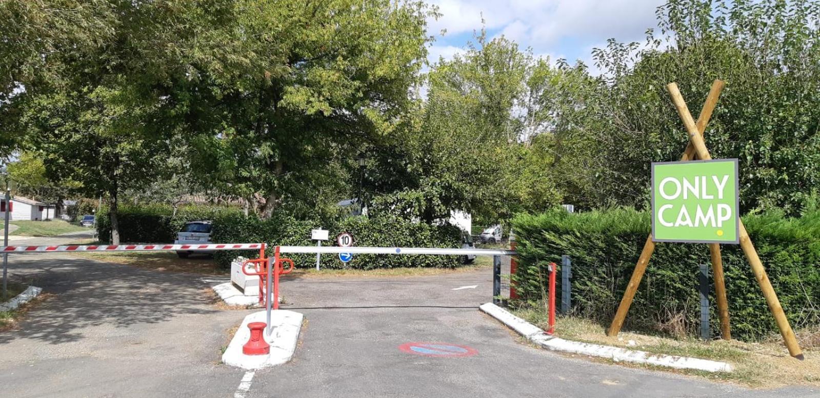 Camping Onlycamp L'Argente Condom Exterior photo